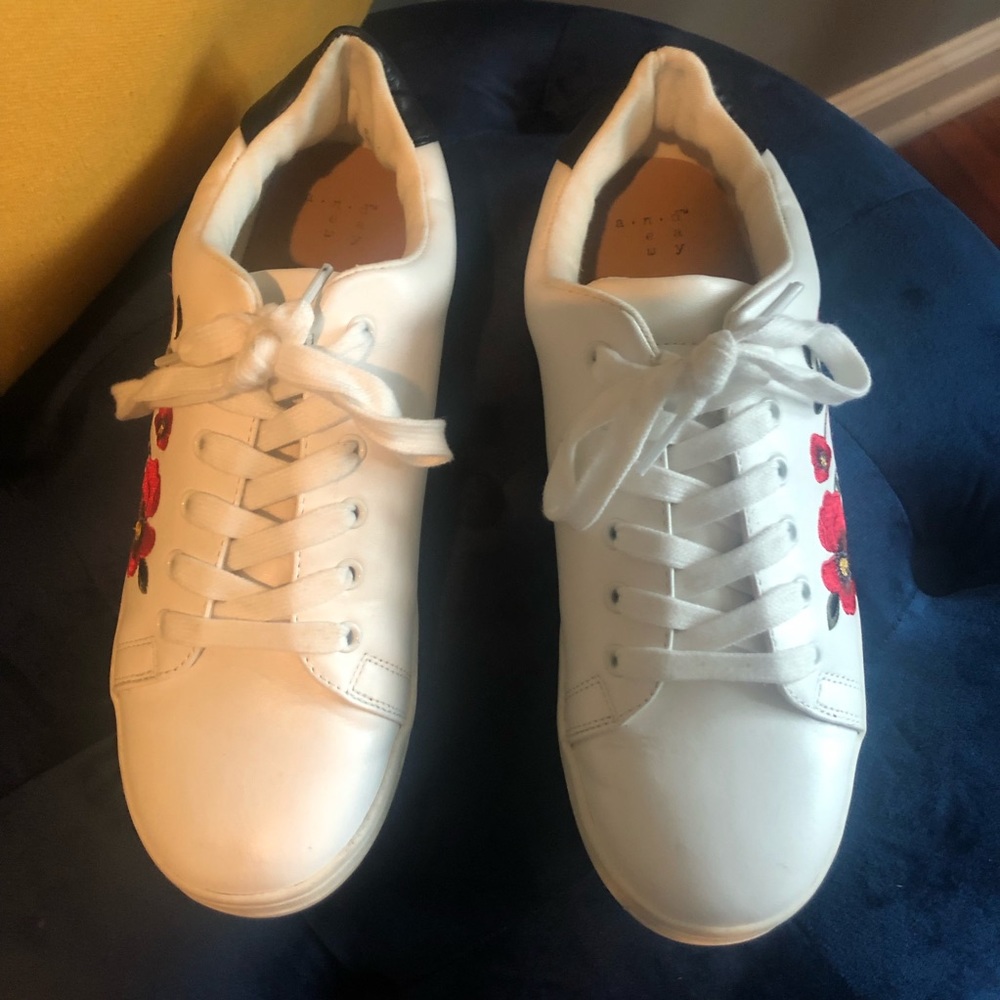 A New Day - Floral Embroidered Sneakers - Size 9 - Picture 3 of 5